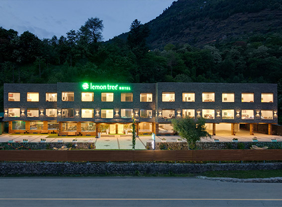 Hotel in manali