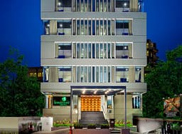 hotels with gym near vadodara railway station