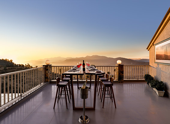 dining roof in Mukteshwar