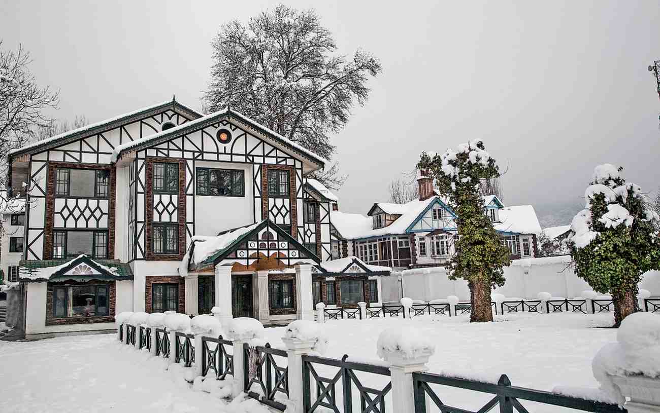 Hotel in Srinagar